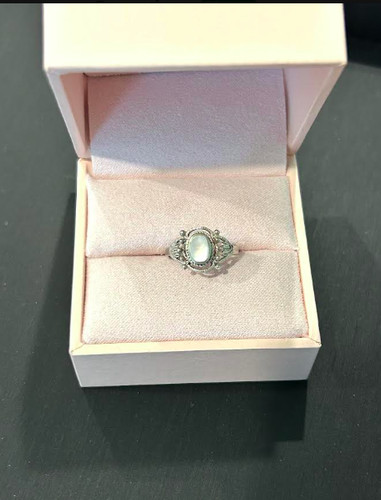 Vintage bezel set oval